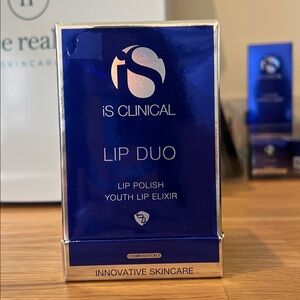 iS Clinical Lip Duo - Blue